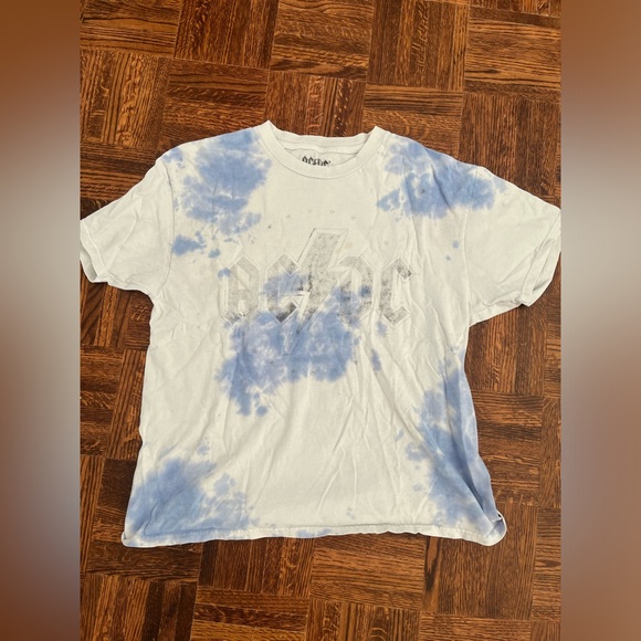 COPY - 3/$10 ALL TSHIRTS!!!!!! AC/DC graphic tshirt blue/white tie dye size lar… - Picture 3 of 4
